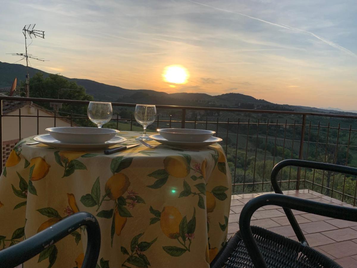 Appartamento Donella Con Parcheggio Privato San Gimignano Esterno foto